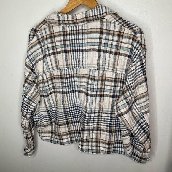 Zara Plaid Crop Button Down Shirt - Picture 4 of 8